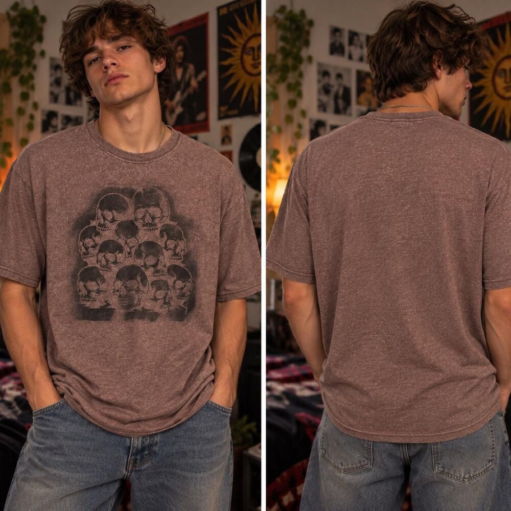 Fanatics Men's Burgundy and Black T-shirt